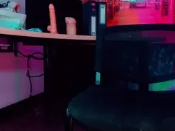 Amateur Live Sex of emeli_roushot