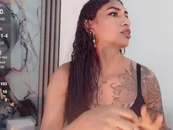 Amateur Live Porn of khiara_moretti