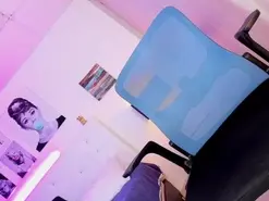 Amateur Live Sex Cam of little-sophie