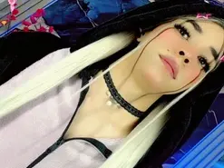 Amateur Live Sex of moon_sweet-