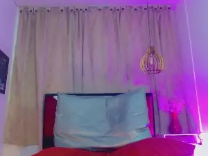 Cam4 Live Sex Cam of valentina_kiss1
