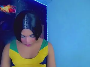 Cam4 Watch Live Sex Cams of Nashla_D