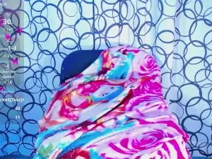 Cam4 Sex Cam of LunaBitchxx