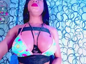 Cam4 Free Live Porn of LunaBitchxx