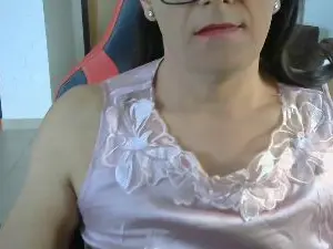 Cam4 Live Sex Cam of luanatrv2