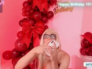 Cam4 Sex Cam of Naomi_Collins