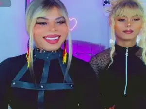 Cam4 Live Sex Cam of leslychaneldoll