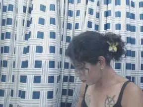 Cam4 Live Porn of elagabalo_foxxx