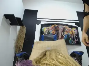 Cam4 Sex Cam of LAURABIGCOCK24