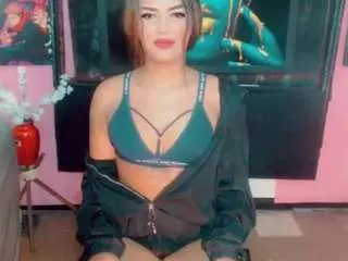 Camsoda Sex Cam of alejandra-montenegro