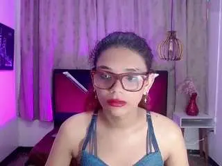 Camsoda Nude Webcam of luisa-torres1