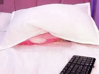 Camsoda Free Porn Cam of valeriaaguilar
