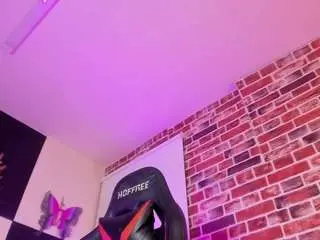 Camsoda Nude Webcam of aleja-hill