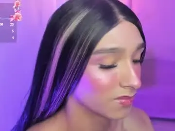 Chaturbate Live Porn of dara_petite_
