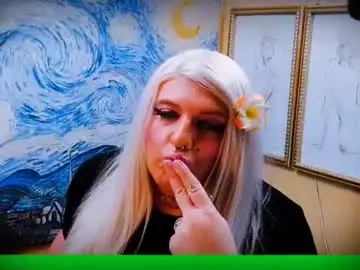 Chaturbate Live Sex Cam of blakelytgirl