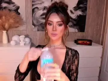 Chaturbate Live Sex of holee_laura