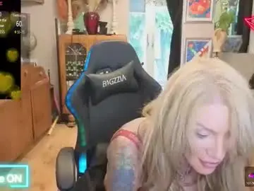 Chaturbate Free Porn Cam of shytrans_uk