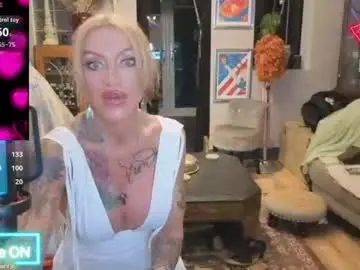 Chaturbate Free Live Porn of shytrans_uk