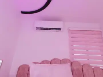 Chaturbate Live Sex of malaia_thompson_