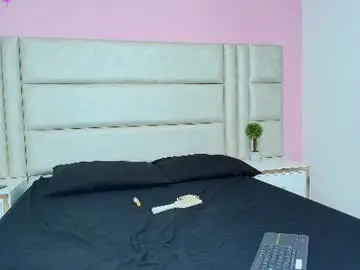 Chaturbate Live Sex Cam of liia_collins