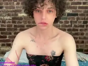 Chaturbate Free Porn Cam of godsheshot