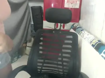 Chaturbate Live Sex of xnewcummachinex