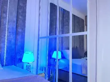 Chaturbate Sex Chat of alidiaz__