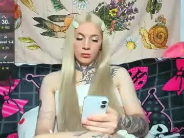 Chaturbate Free Porn Cam of chl0echerry
