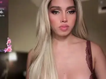 Chaturbate Live Sex Cam of lipstodiefor_