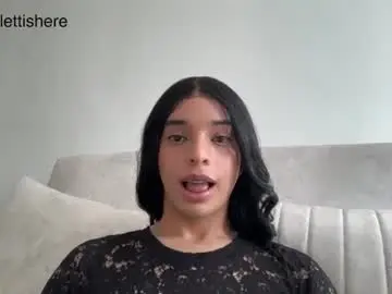 Chaturbate Adult Video Chat of scarlett_is_here