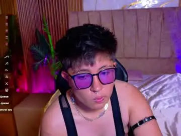 Chaturbate Watch Live Sex Cams of nevolo_tay