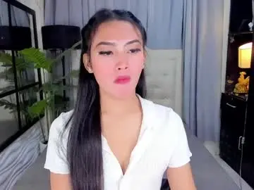 Chaturbate Live Sex Cam of phenomenal_ivy