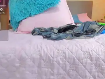 Chaturbate Watch Live Sex Cams of miia03