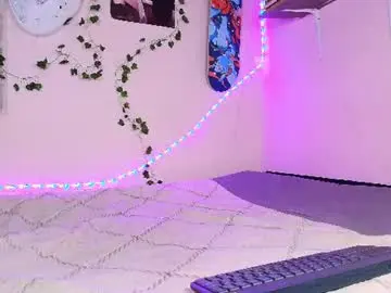 Chaturbate Live Sex Cam of lucymorningstar399