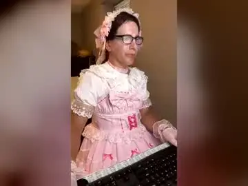 Chaturbate Free Live Porn of missnicolenicolenicole