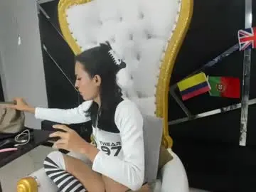 Chaturbate Best live sex cam show of aisha_hotts777