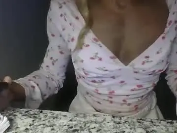 Chaturbate Live Sex Cam of lady_bambi