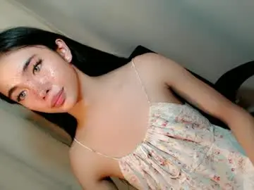 Chaturbate Live Sex Cam of call_me_nina