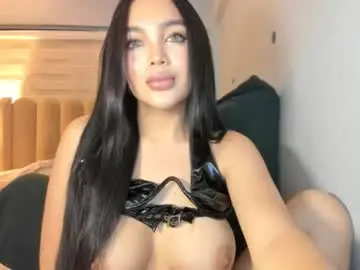 Chaturbate Live Sex Cam of belle_moonlight