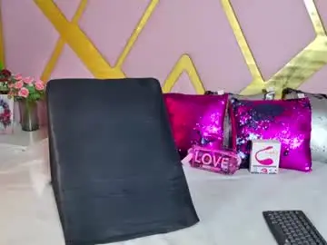 Chaturbate Watch Live Sex Cams of shellbydior