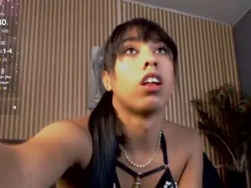 Chaturbate Free Porn Cam of violet_moon20