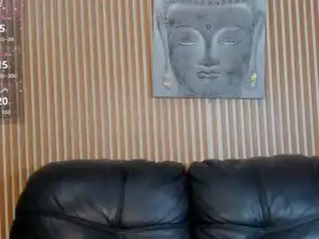 Chaturbate Best live sex cam show of violet_moon20
