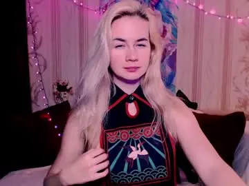 Chaturbate Live Sex Cam of carinfox