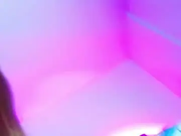 Chaturbate Watch Live Sex Cams of aurimelvalentina
