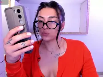 Chaturbate Sex Cam of _ericavanderhill_
