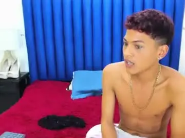 Chaturbate Watch Live Sex Cams of samy_millers