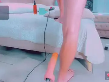 Chaturbate Live Sex Cam of emiilysaenzz