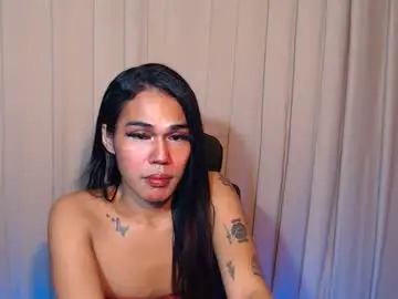 Chaturbate Live Sex Cam of vampy_ebony_laxine