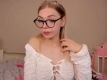 Chaturbate Adult Webcam of blondy_fina