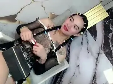 Chaturbate Live Sex Cam of indra_mae